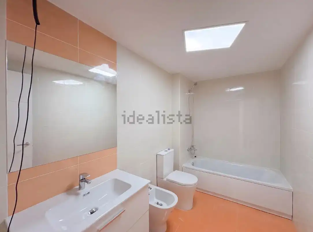 Badezimmer von Wohnung zum Verkauf in Benifaió mit Klimaanlage, Heizung und Terrasse
