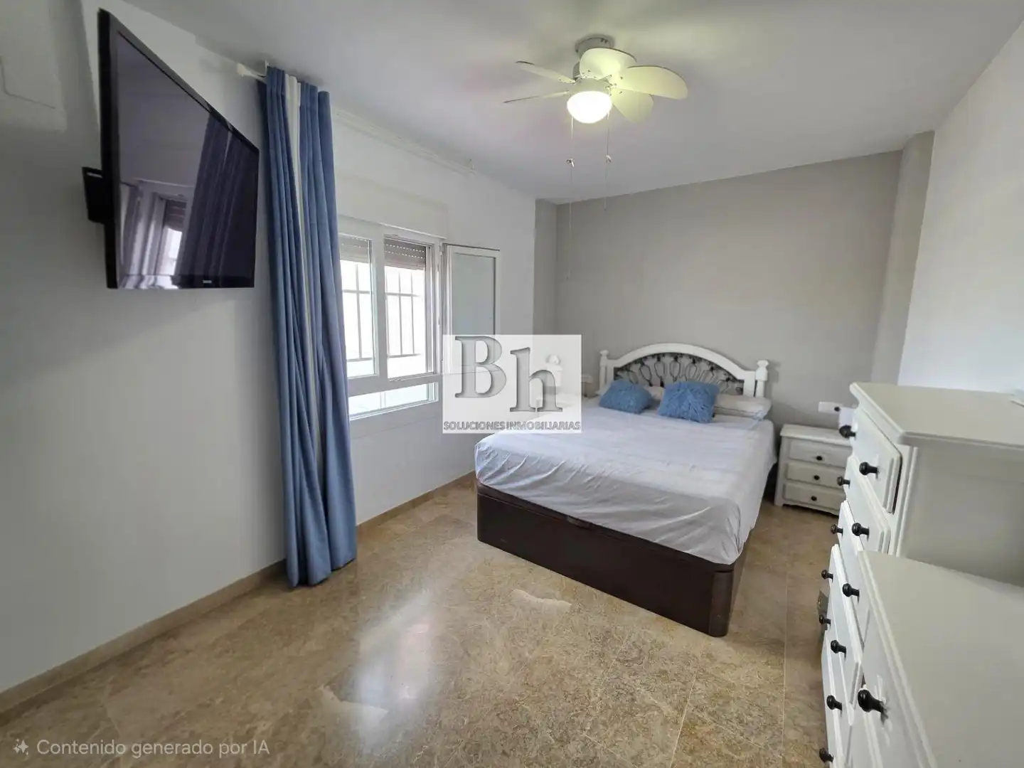 Habitación de Ático en venta en Málaga con Aire acondicionado, Calefacción y Terraza