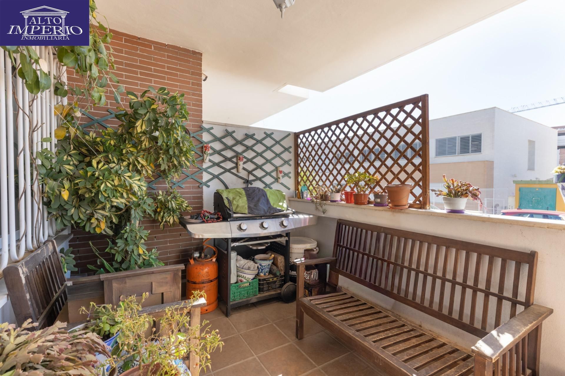 Terrassa de Casa adosada en venda en Churriana de la Vega amb Calefacció, Terrassa i Balcó