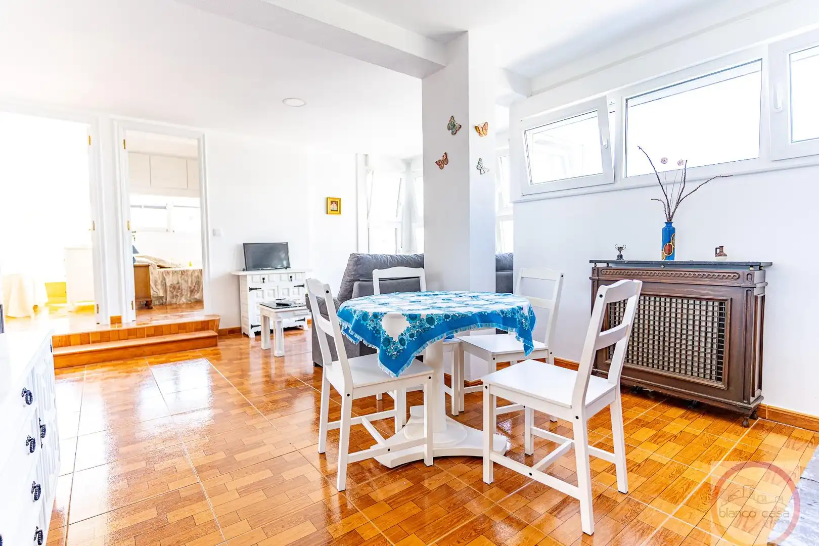 Comedor de Piso en venta en A Coruña Capital  con Calefacción y Amueblado