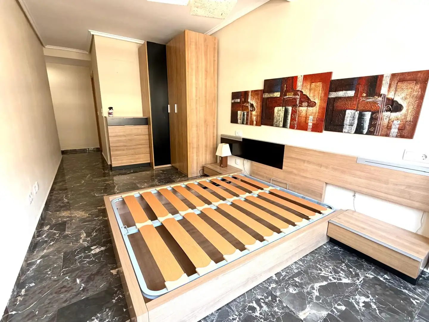 Habitación de Piso en venta en Catarroja con Terraza y Trastero