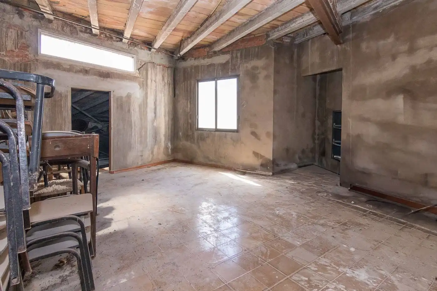 Buildings for sale in Tormos