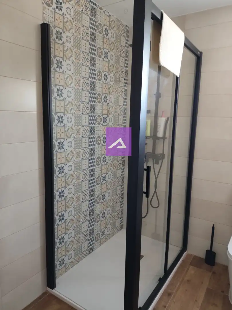 Bathroom of Houses for sale in Torrent  with Air Conditioner, Private garden and Storage room