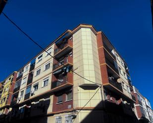 Exterior view of Flat for sale in  Zaragoza Capital  with Balcony