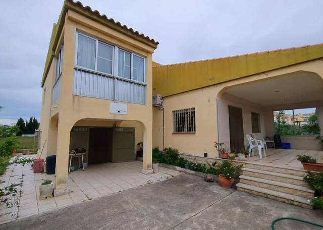 Casa-chalet en Venta en Playa - Ben Afeli