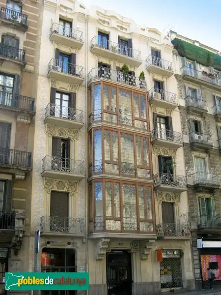 Ufficio con terrazza in affitto a Carrer de Balmes 65