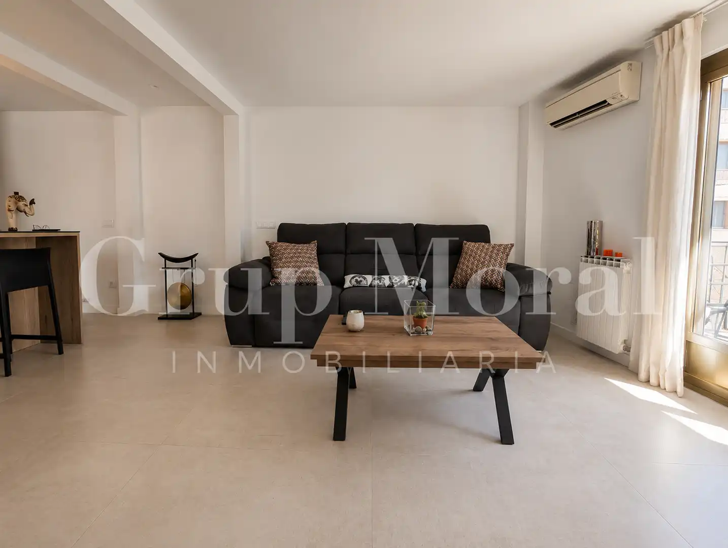 Living room of Flat for sale in Reus  with Air Conditioner, Heating and Balcony