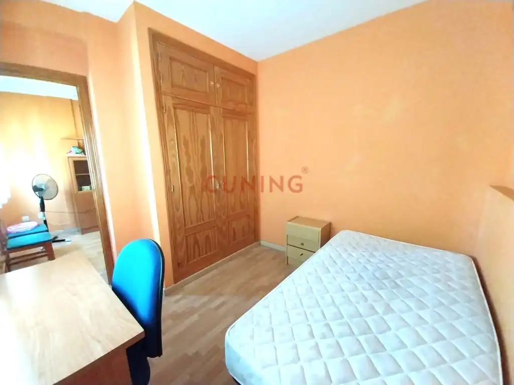 Bedroom of Flat for sale in Cáceres