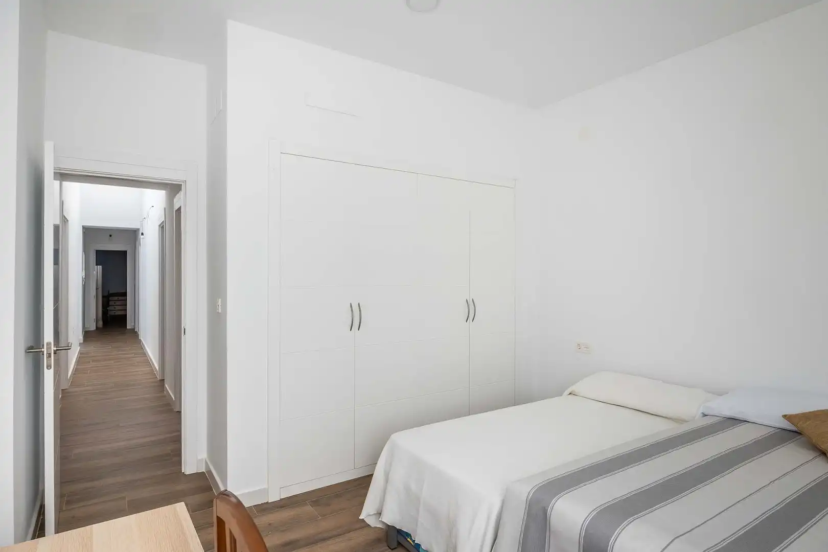 Dormitori de Casa o xalet en venda en Aznalcázar amb Aire condicionat, Jardí privat i Internet