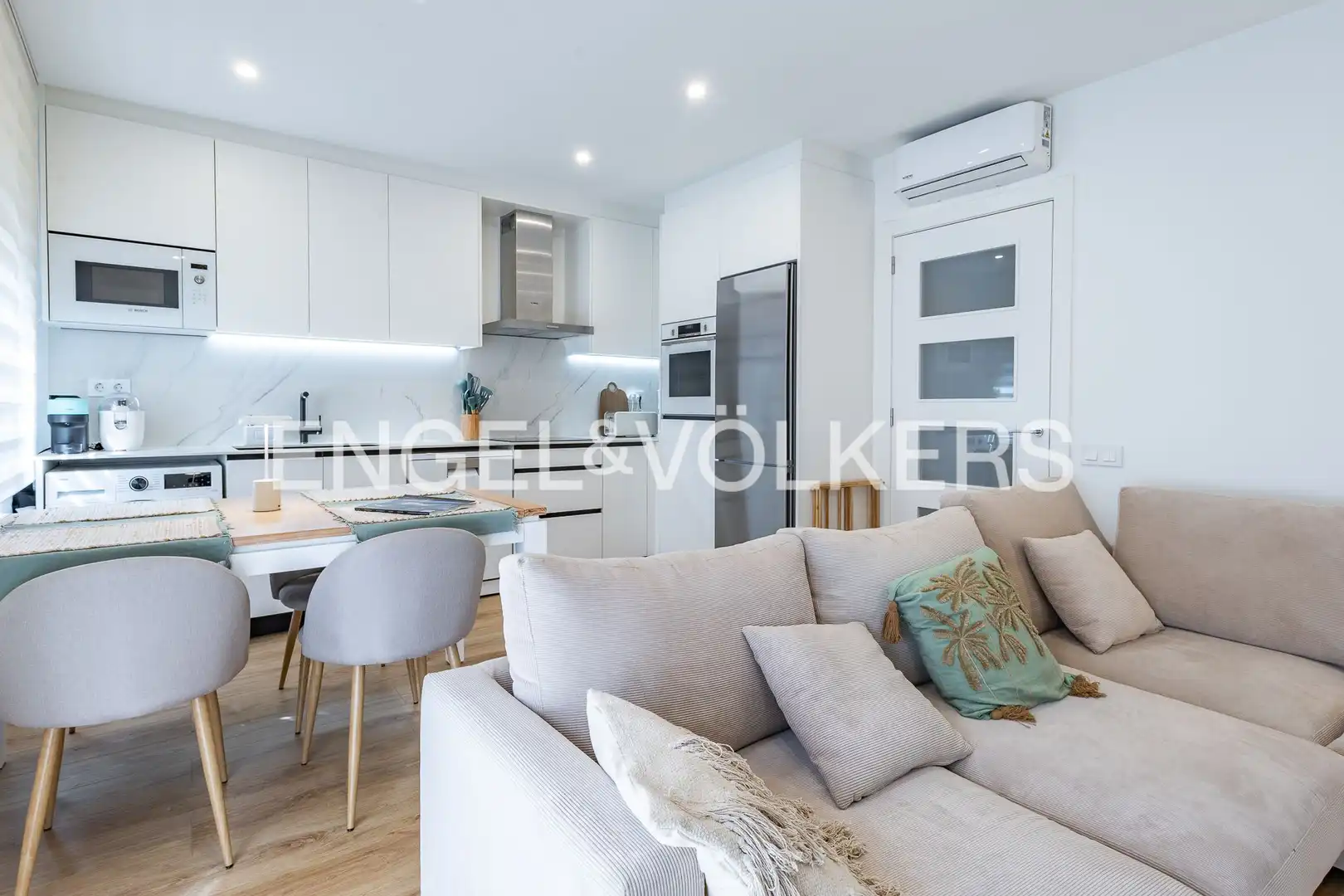 Sala de estar de Piso en venta en Mataró con Aire acondicionado, Calefacción y Parquet