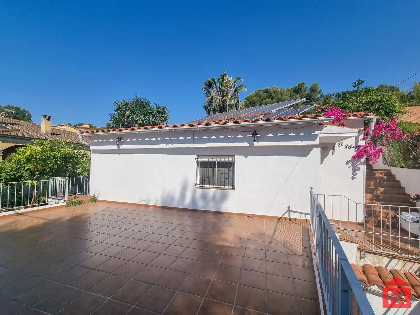 Vista exterior de Casa o chalet en venta en Bellvei con Terraza