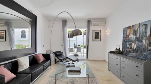 Foto 5 von Maisonette zur Miete in 106 Urbanización Atalaya Río Verde #16, La Dama de Noche - La Alzambra, Marbella