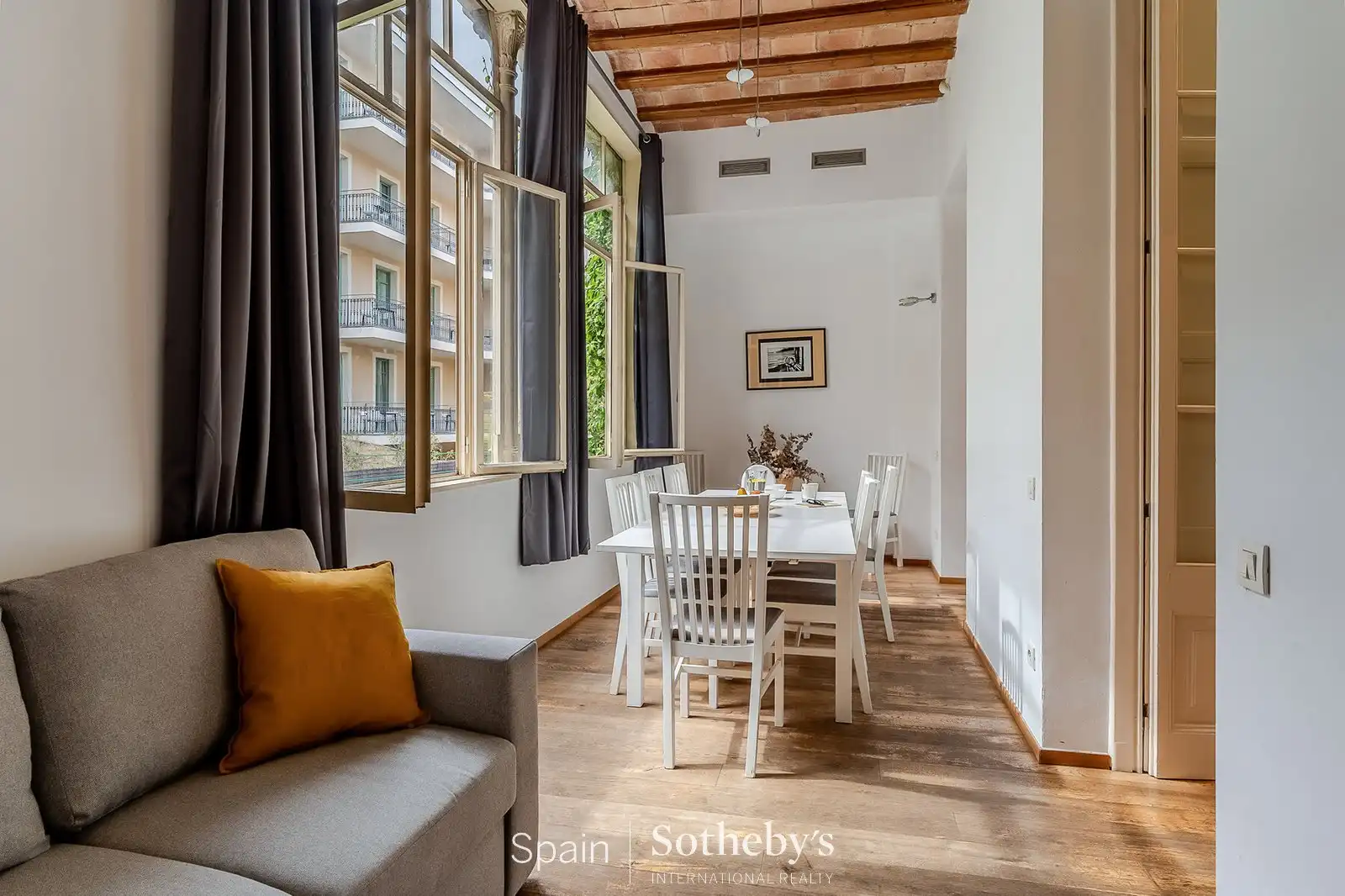 Mini appartamento con ascensore in vendita a Eixample