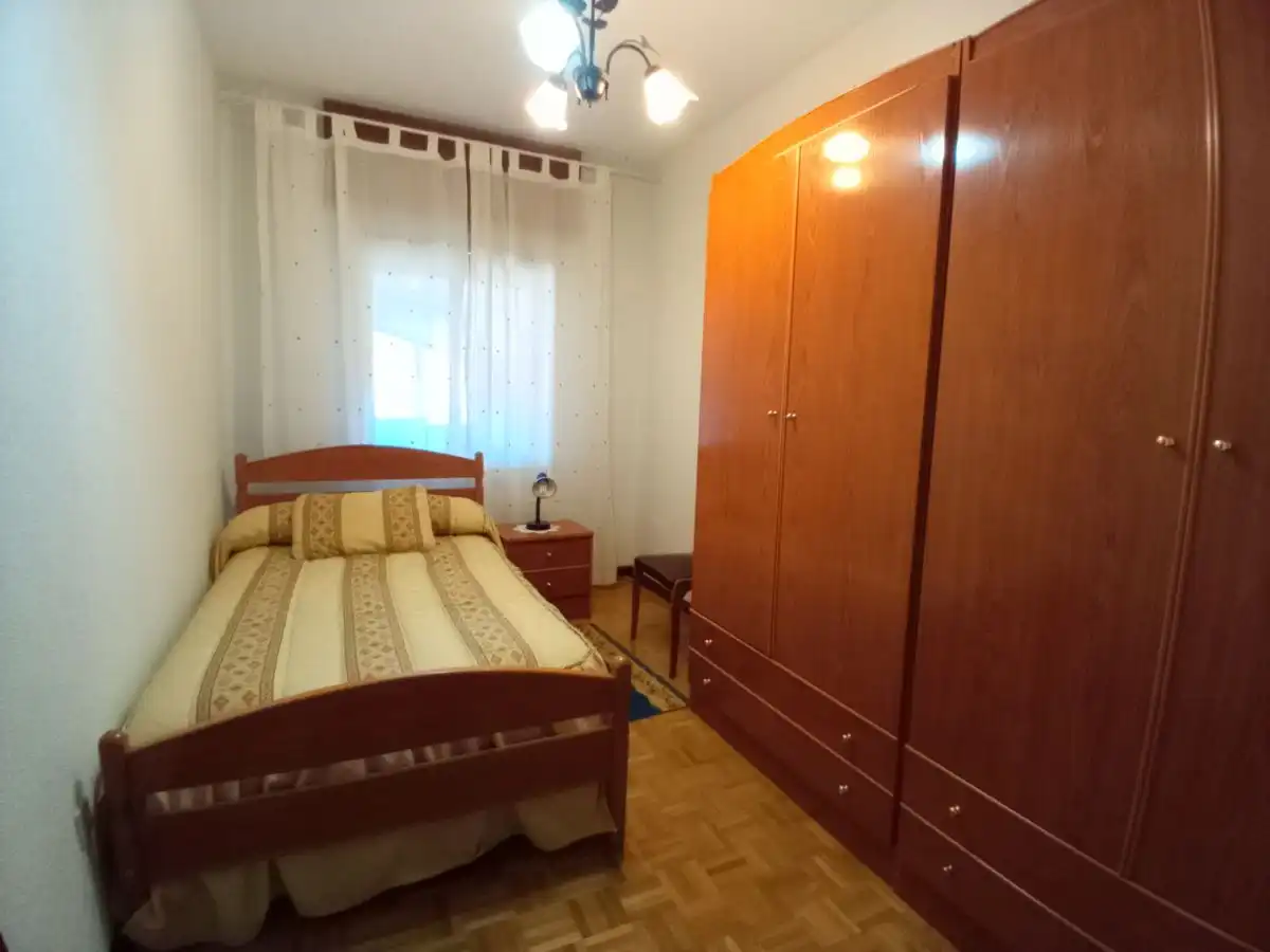 Bedroom of Flat for sale in Valladolid  with Heating, Parquet flooring and Terrace