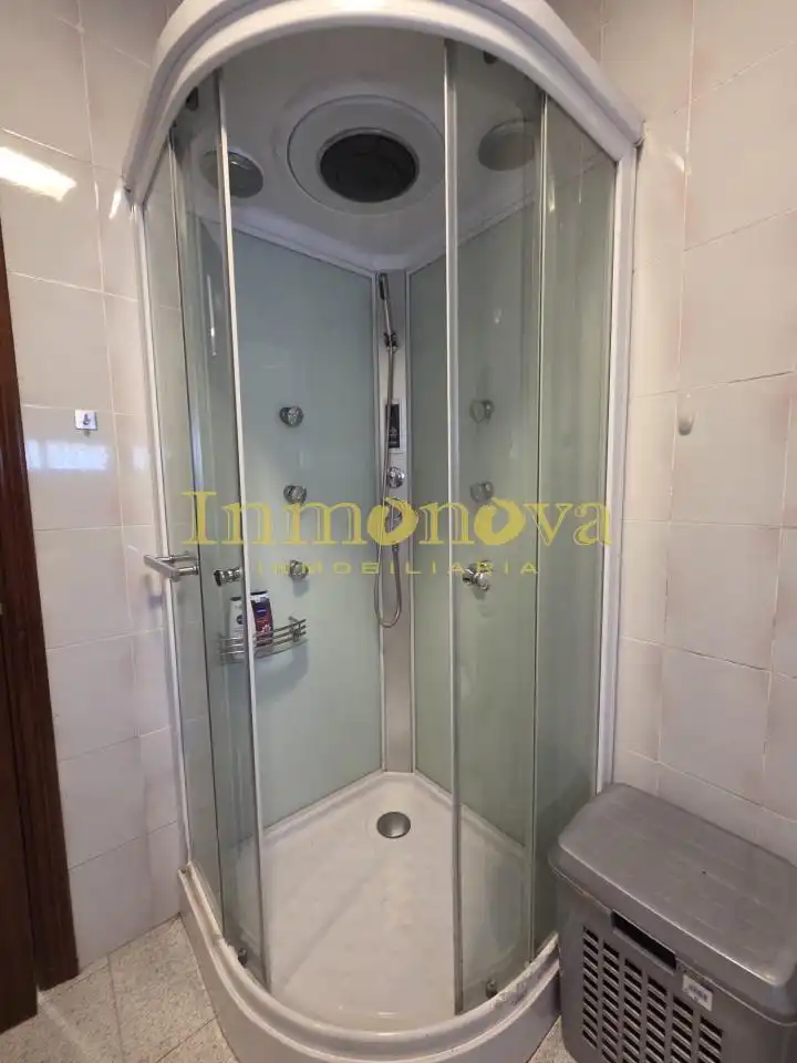 Baño de Casa o chalet en venta en Vigo  con Calefacción, Jardín privado y Terraza