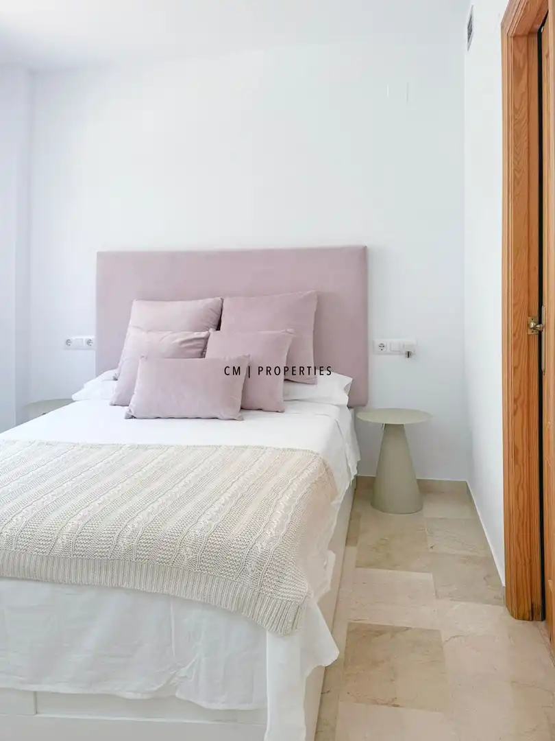 Bedroom of Flat for sale in Chiva  with Air Conditioner, Heating and Terrace