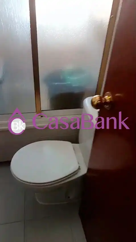 Bathroom of Flat for sale in Córdoba  with Air Conditioner, Terrace and Storage room