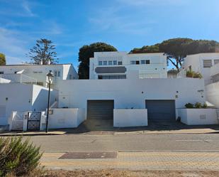 Exterior view of House or chalet for sale in Marbella  with Terrace and Swimming Pool