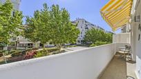 Vista exterior de Apartament en venda en Fuengirola amb Aire condicionat, Terrassa i Piscina