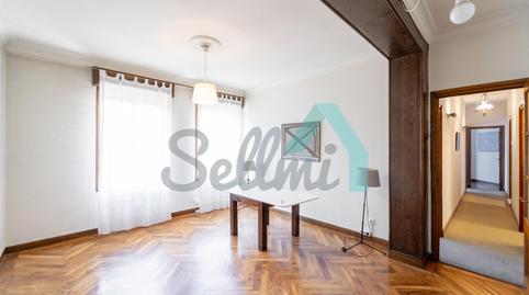Photo 2 of Flat to rent in Hermanos Menéndez Pidal, Plaza de América, Asturias