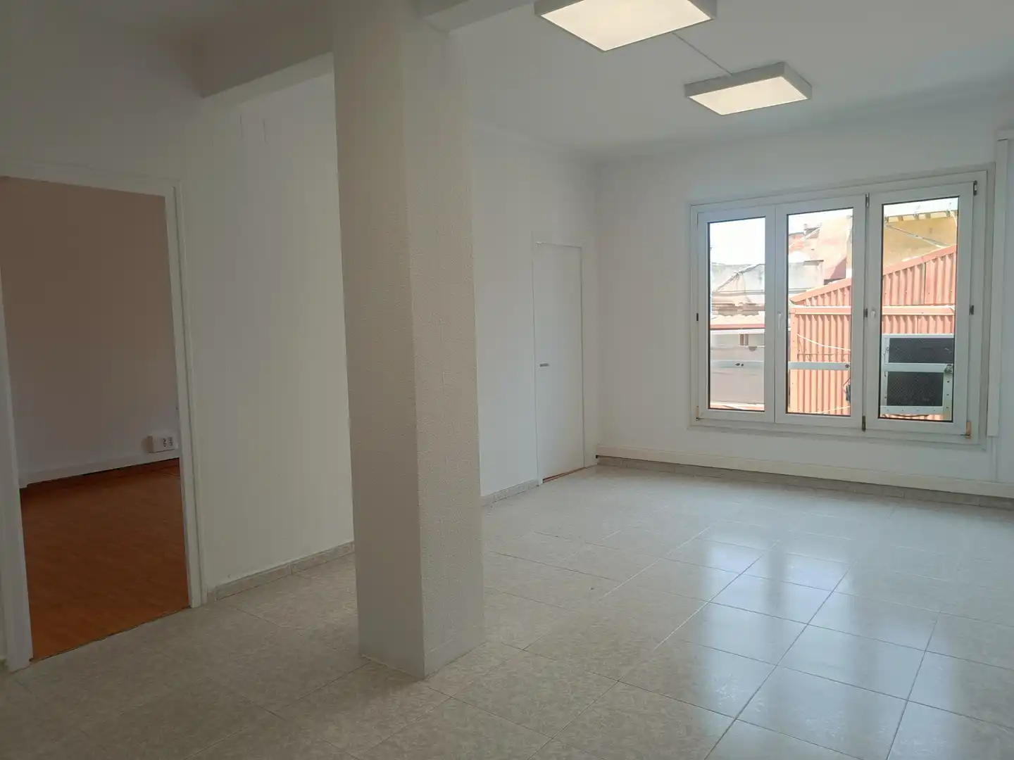 Oficina de alquiler en Molins de Rei con Aire acondicionado y Calefacción