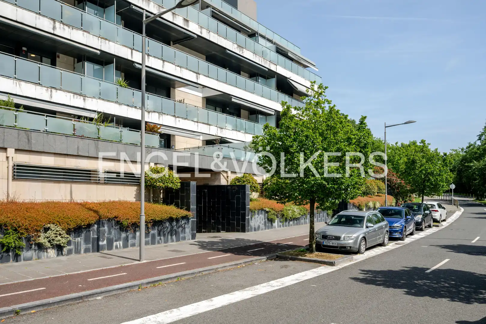 Außenansicht von Wohnung zum Verkauf in Donostia - San Sebastián  mit Heizung, Terrasse und Schwimmbad