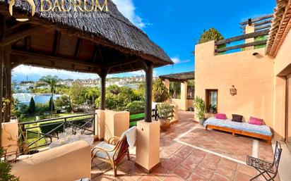 Garden of Attic for sale in Estepona  with Air Conditioner, Heating and Parquet flooring