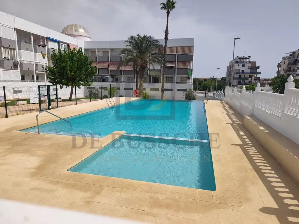 Piscina de Apartamento en venta en Pilar de la Horadada con Aire acondicionado, Piscina y Amueblado