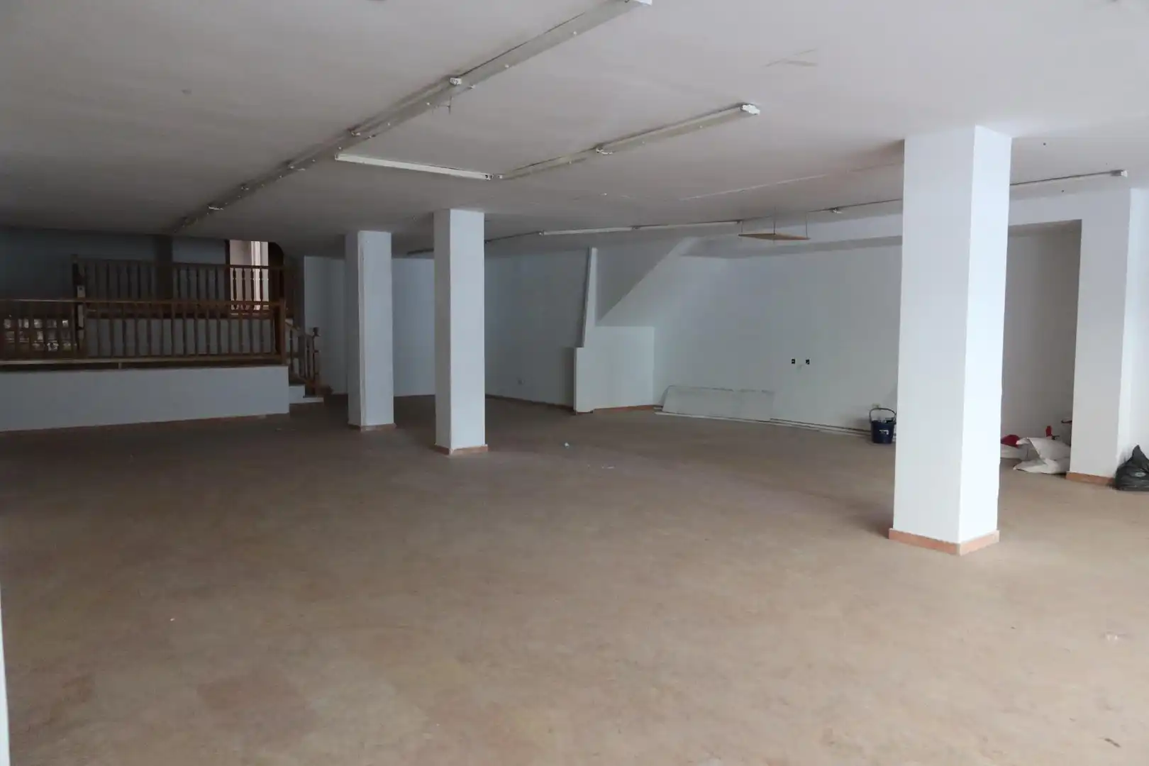 Local comercial en venda a Calle REPUBLICA ARGENTINA 38, imagen 2