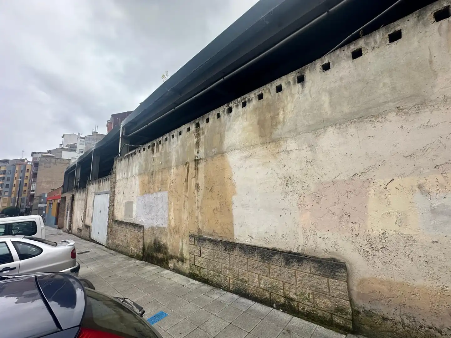 Local comercial en venta en Avilés - calle Claudio Luanco, imagen 2