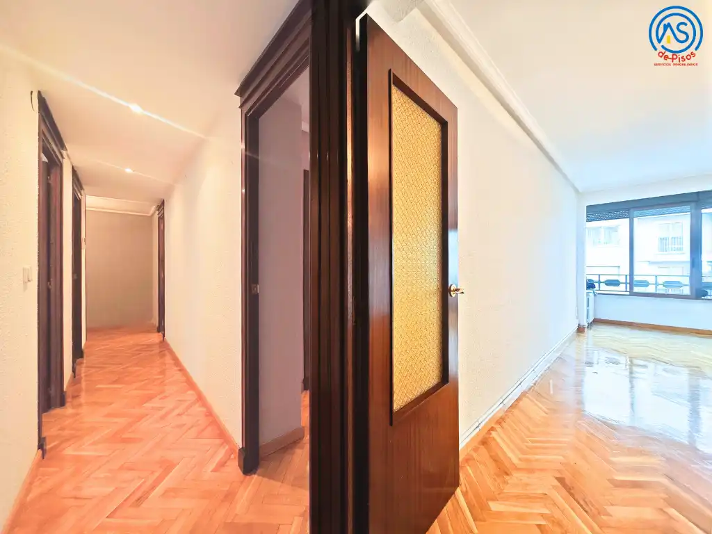 Piso en venta en Zaragoza con Calefacción, Parquet y Horno