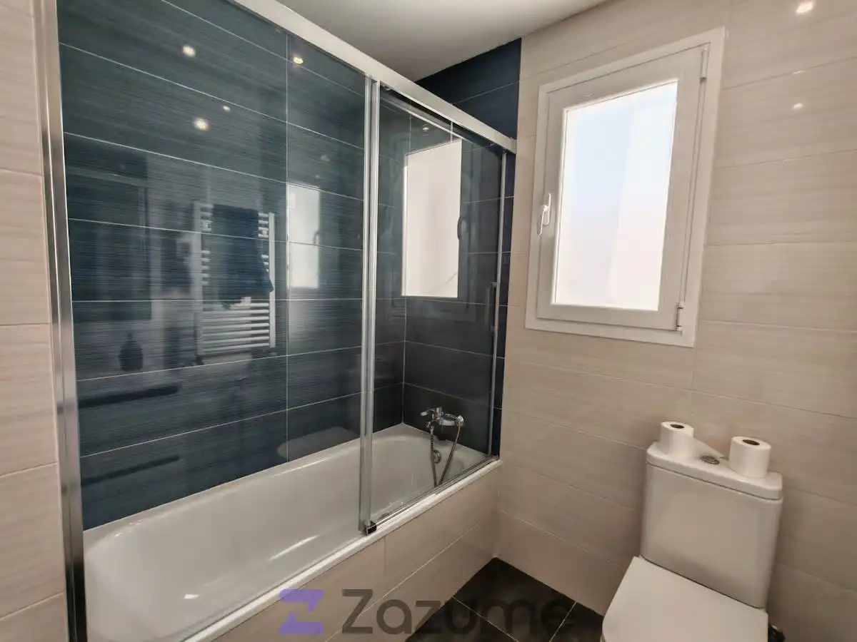 Bathroom of Flat for rent in Alcorcón  with Air Conditioner, Heating and Terrace