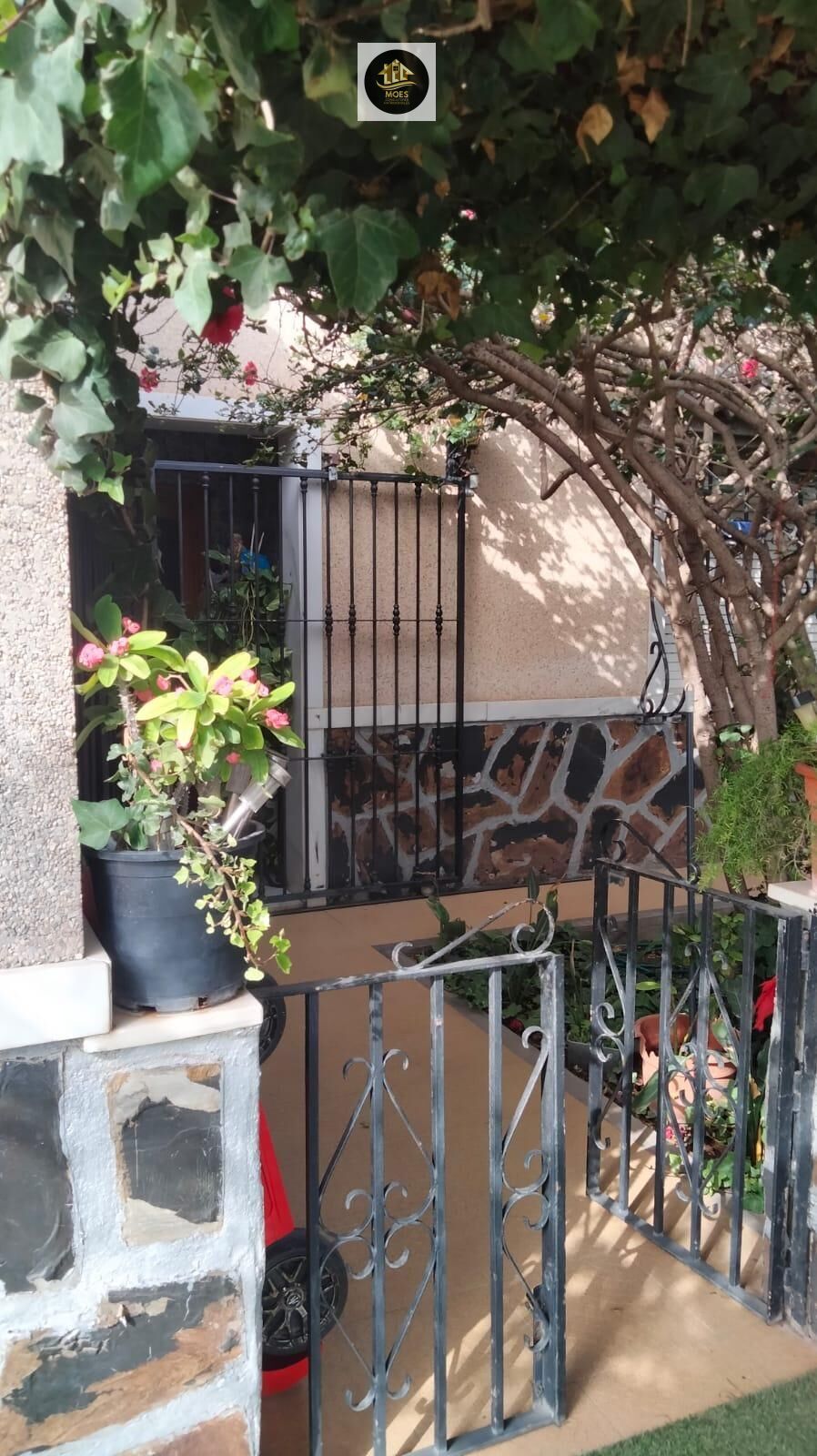Terrassa de Casa o xalet en venda en El Ejido amb Aire condicionat i Jardí privat