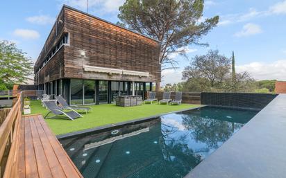 Swimming pool of House or chalet for sale in Sant Cugat del Vallès  with Air Conditioner, Heating and Private garden