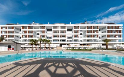 Vista exterior de Planta baixa en venda en Torremolinos amb Aire condicionat, Calefacció i Jardí privat