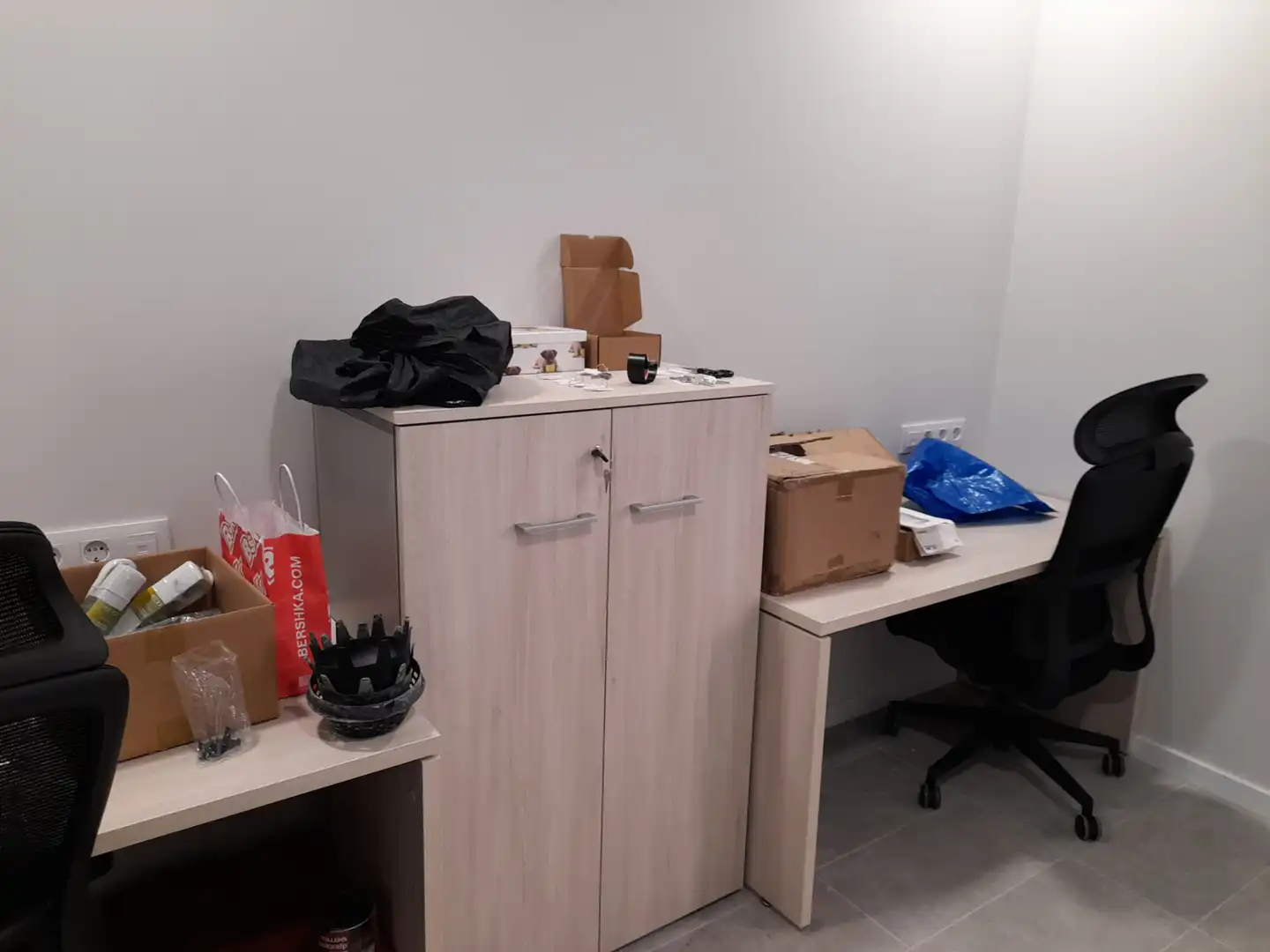 Büro zur Miete in L'Hospitalet de Llobregat mit Klimaanlage, Heizung und Terrasse