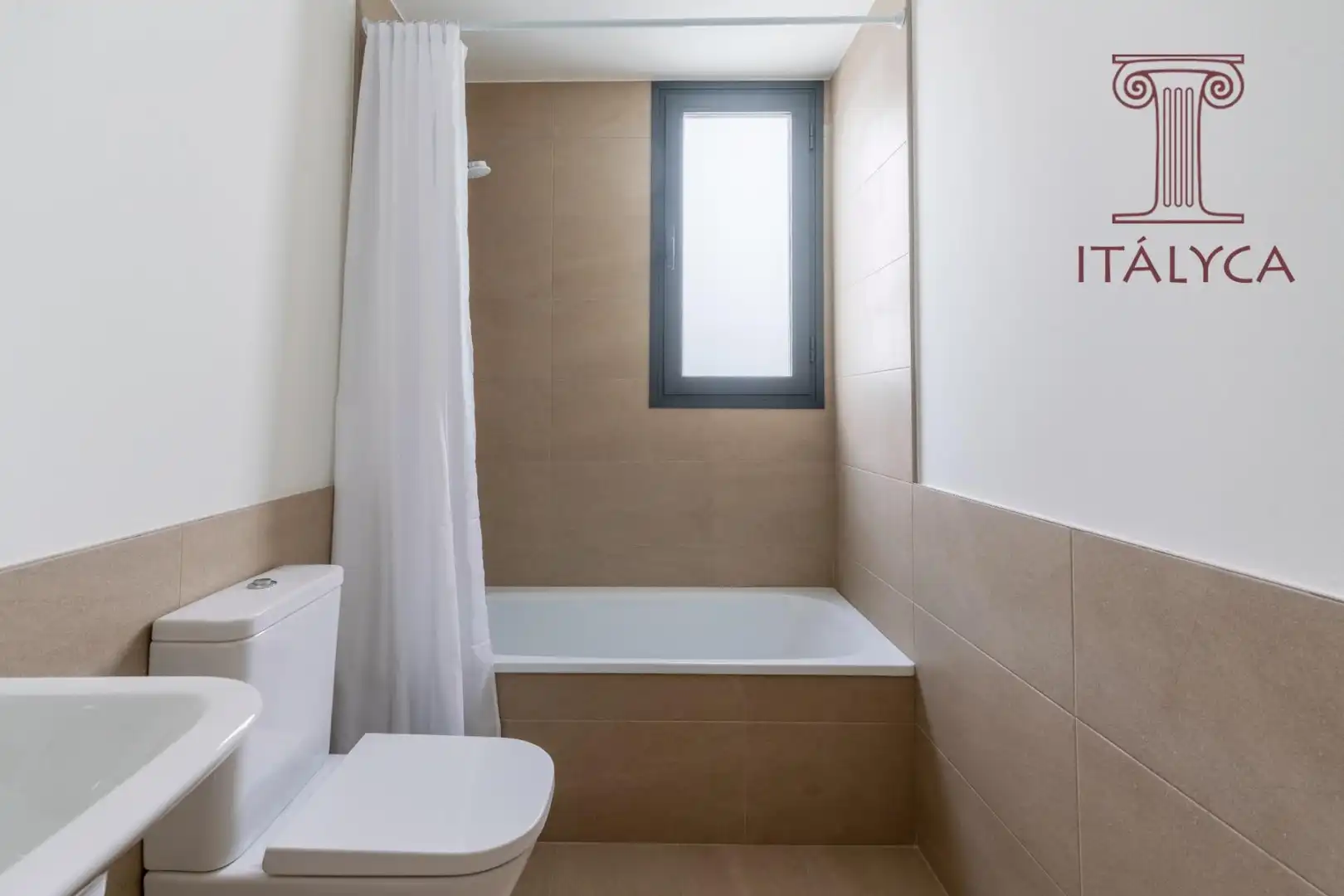 Bathroom of Detached homes for sale in Mairena del Aljarafe  with Heating, Private garden and Terrace