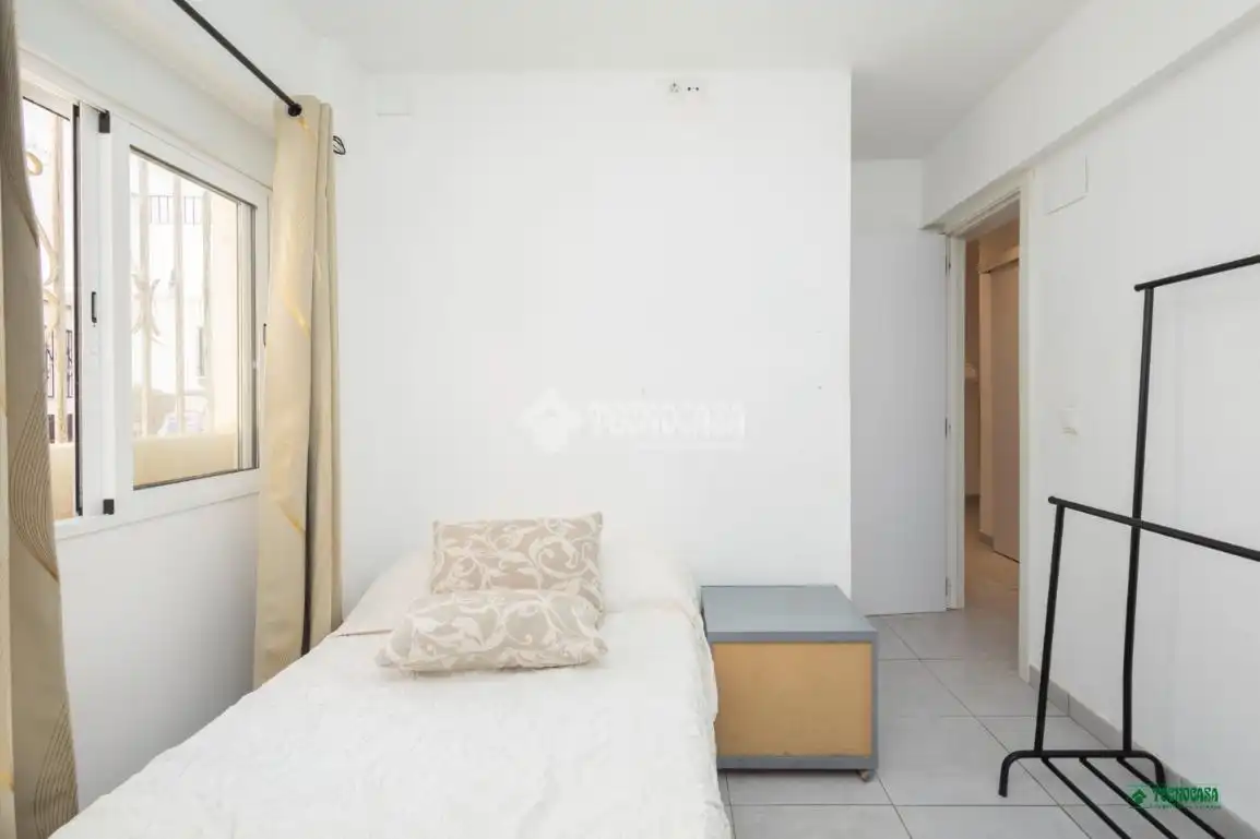 Habitación de Piso en venta en Almería