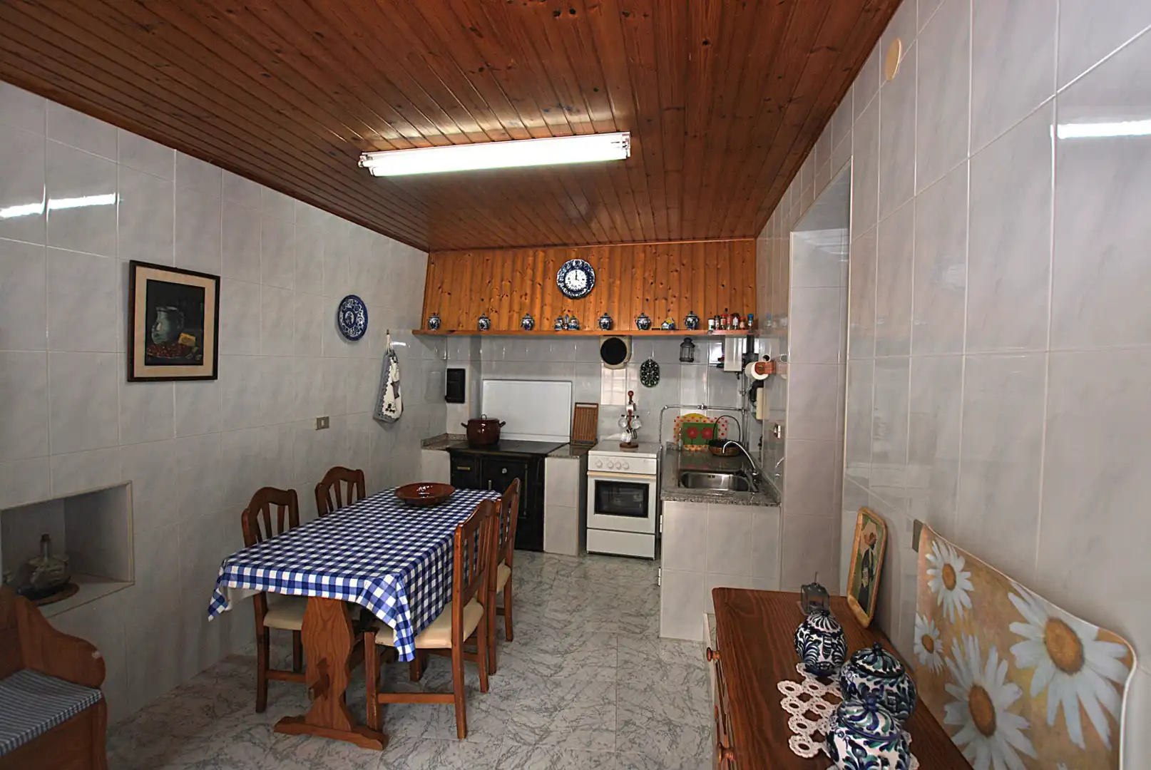 Cocina de Casa adosada en venta en A Arnoia con Terraza, Trastero y Horno