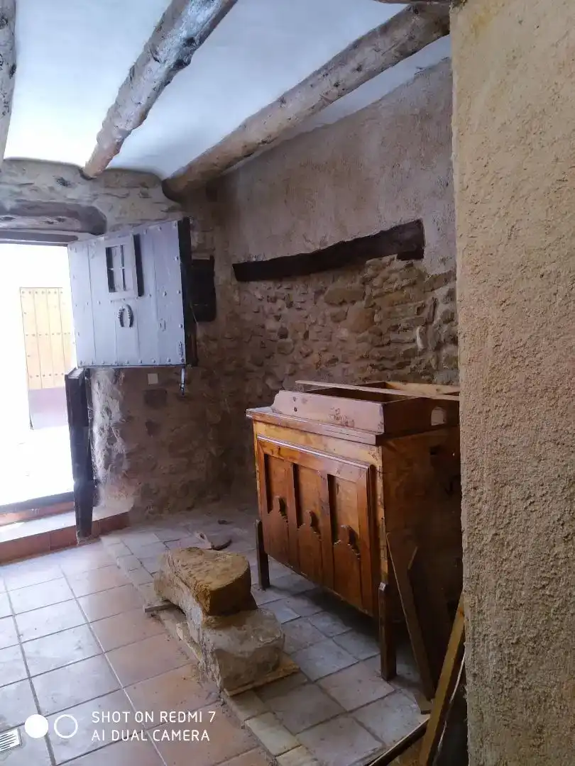 Cuina de Casa adosada en venda en Castellote amb Parquet, Traster i Moblat