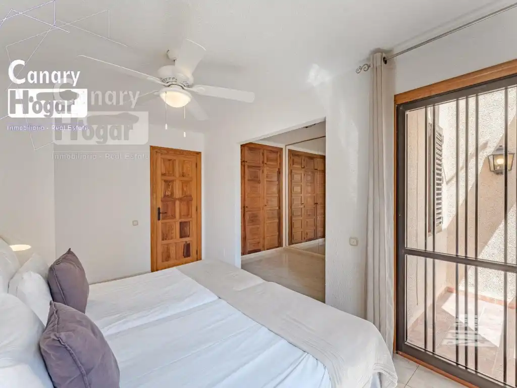 Habitación de Casa o chalet en venta en Arona con Calefacción, Jardín privado y Balcón