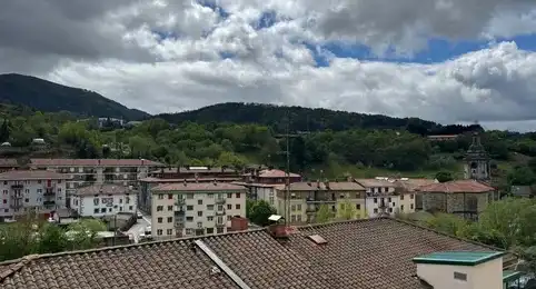 Vista exterior de Piso en venta en Ibarra con Calefacción