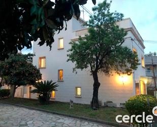 Exterior view of House or chalet for sale in  Barcelona Capital  with Air Conditioner, Heating and Private garden
