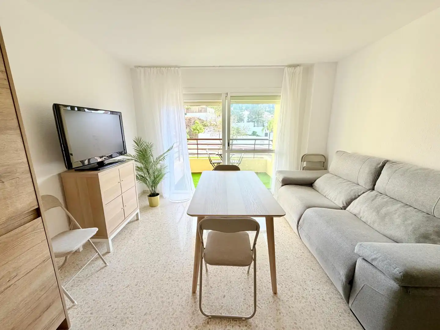 Living room of Flat for share in Málaga  with Terrace and Furnished