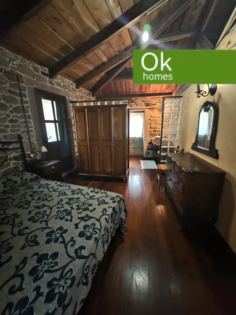 Schlafzimmer von Country house zum Verkauf in Guitiriz mit Heizung, Parkett und Abstellraum