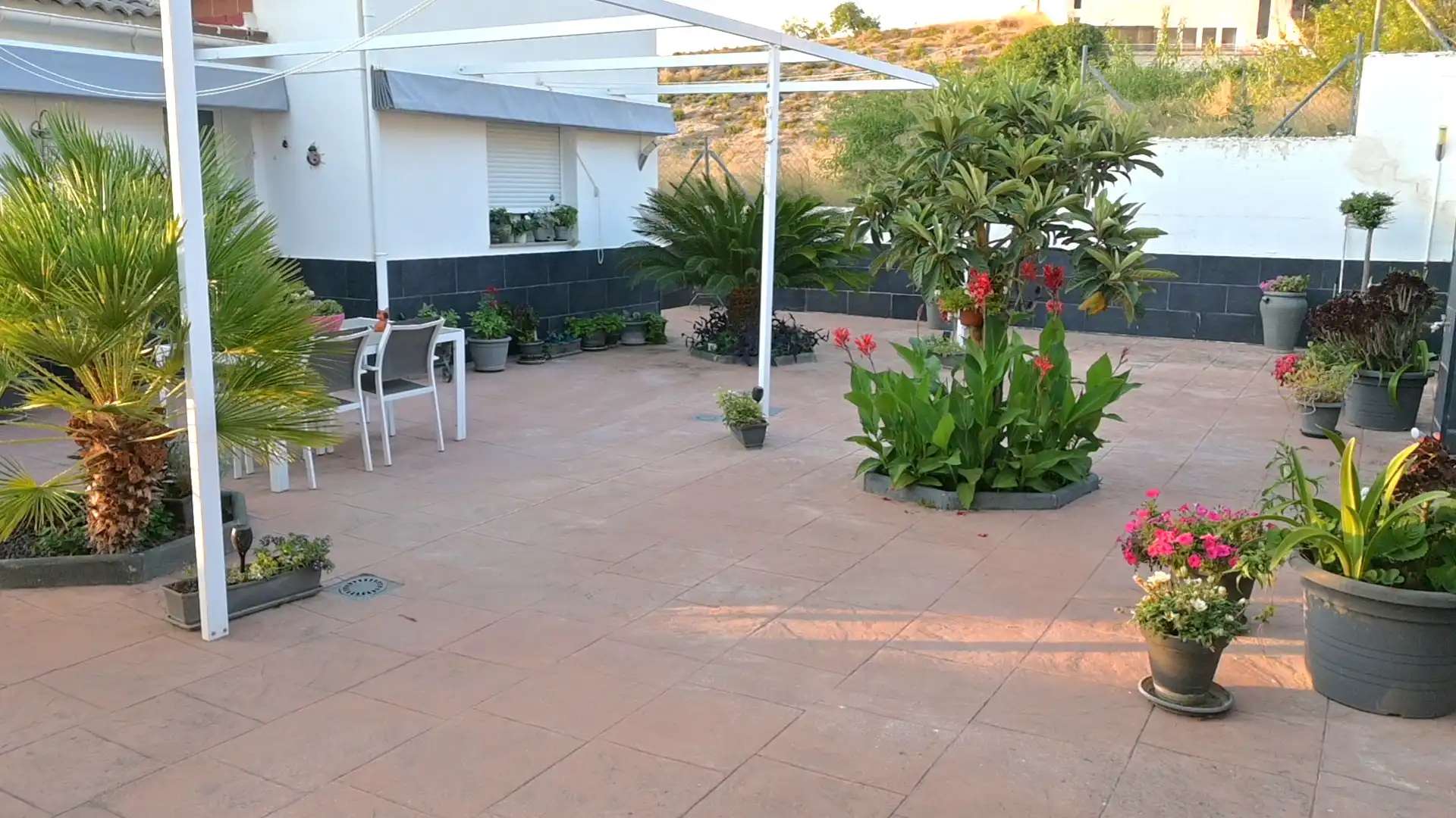 Terrassa de Casa o xalet en venda en La Zubia amb Aire condicionat, Calefacció i Jardí privat
