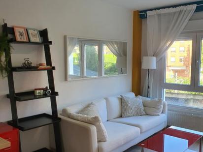 Living room of Flat for sale in Oviedo   with Heating, Terrace and Storage room