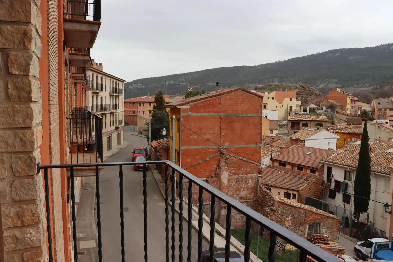 Terraza de Piso en venta en Camarena de la Sierra con Calefacción, Trastero y Amueblado