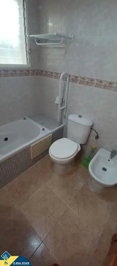 Bany de Casa o xalet en venda en Orihuela amb Aire condicionat, Calefacció i Terrassa