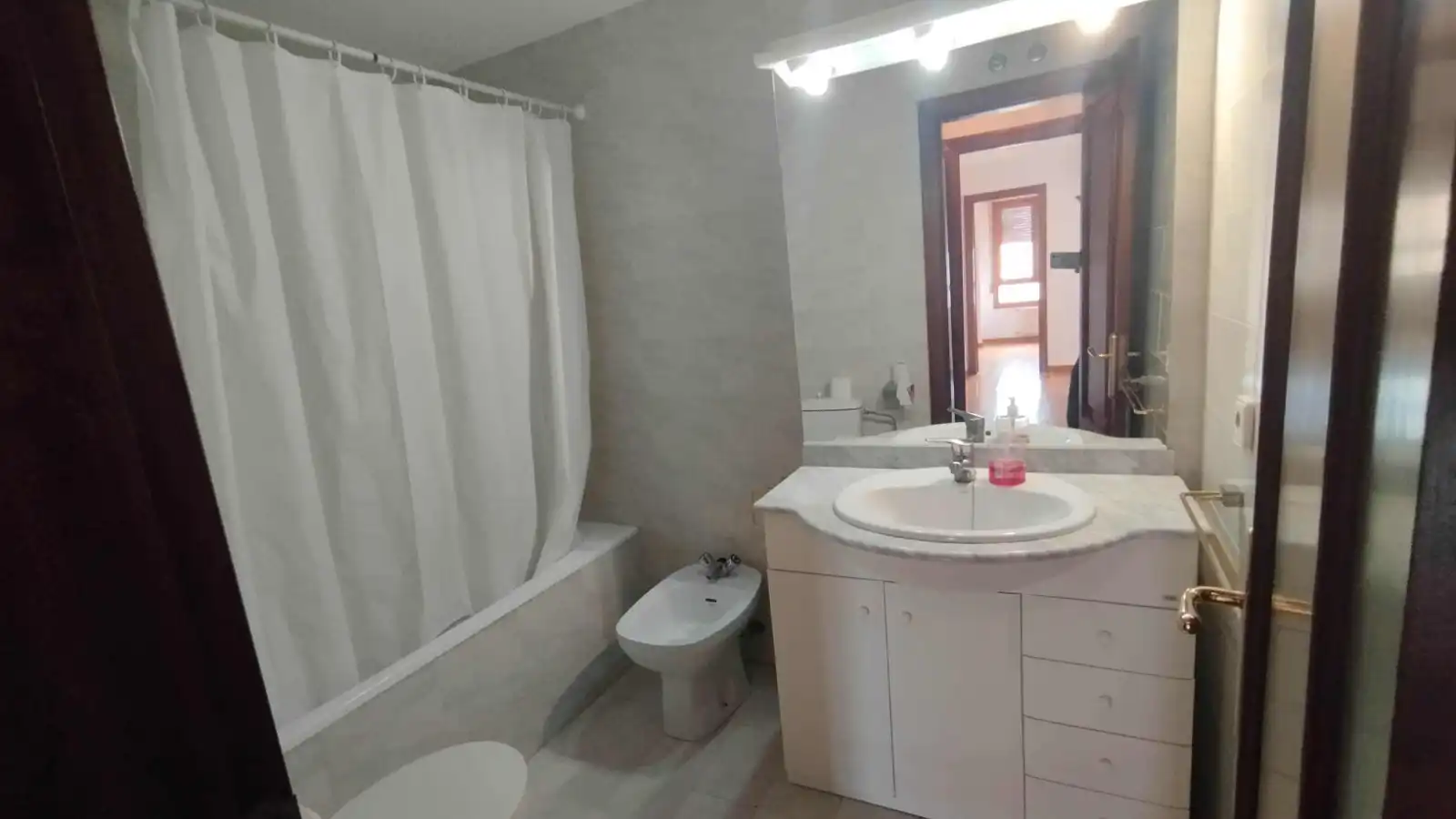 Baño de Ático de alquiler en  Palma de Mallorca con Aire acondicionado, Terraza y Lavadora